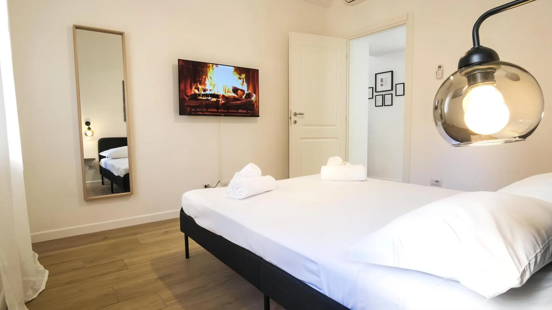 Elegantis Santa Croce Suite Apartment ローマ イタリア